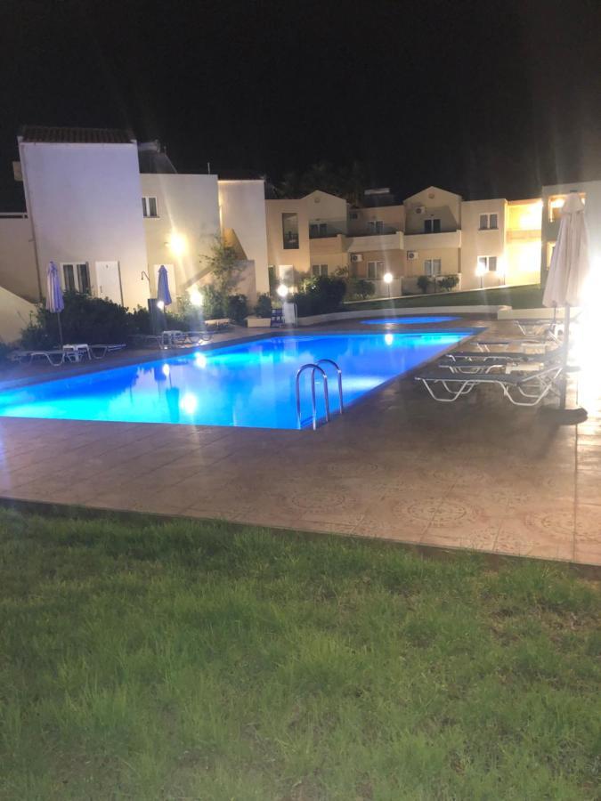 Dimitris Apartments Platanias  Exterior photo