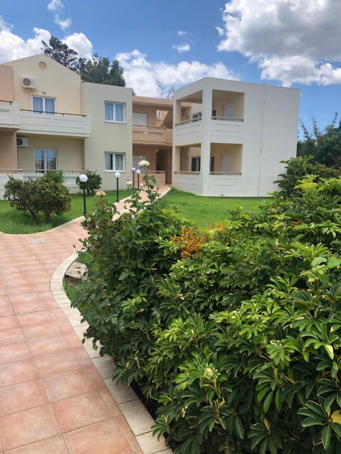 Dimitris Apartments Platanias  Exterior photo